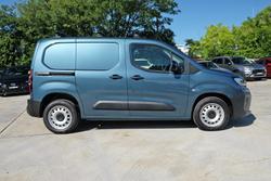 2025 Peugeot Partner Pro