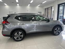 2021 Nissan
X-TRAIL ST-L