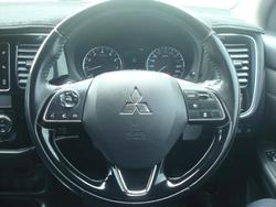 2017 Mitsubishi Outlander LS