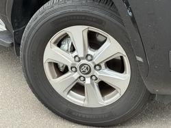 2025 Toyota Landcruiser GXL