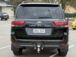 2025 Toyota Landcruiser GXL