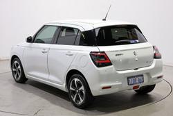 2025 Suzuki Swift Hybrid GLX