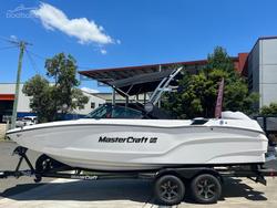 2023 MasterCraft XT22
