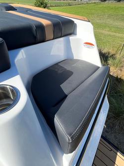 2023 MasterCraft XT22