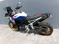 2025 BMW Motorrad F 900 GS ENDURO LIGHT WHITE/RACING BLUE METALLIC/RACING RED