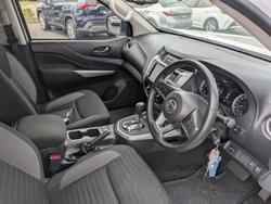 2021 Nissan Navara ST