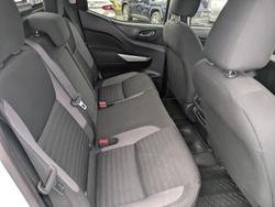 2021 Nissan Navara ST