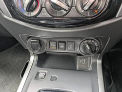 2021 Nissan Navara ST