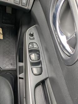 2021 Nissan Navara ST