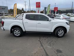 2021 Nissan Navara ST