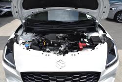 2024 Suzuki Swift Hybrid