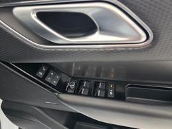 2019 Land Rover Range Rover Velar P250 SE L560 MY20 AWD Fuji White