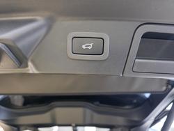 2019 Land Rover Range Rover Velar P250 SE L560 MY20 AWD Fuji White