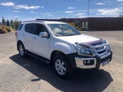 2016 Isuzu
MU-X LS-T