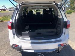 2016 Isuzu
MU-X LS-T