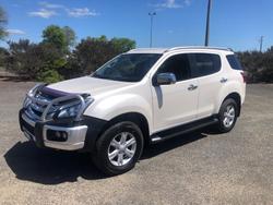 2016 Isuzu
MU-X LS-T