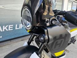 2022 HUSQVARNA NORDEN 901 GREY