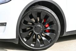 2023 Tesla Model Y Performance AWD Pearl White