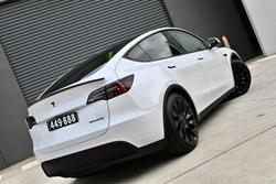 2023 Tesla Model Y Performance AWD Pearl White