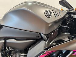 2024 Yamaha YZF-R7LA GREY