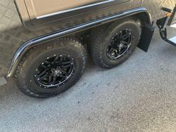 2025 Essential Caravans Cruiser V10 22'10'