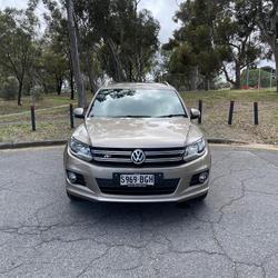 2015 Volkswagen Tiguan 155TSI R-Line