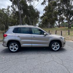 2015 Volkswagen Tiguan 155TSI R-Line