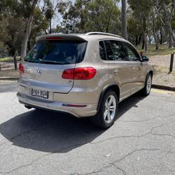 2015 Volkswagen Tiguan 155TSI R-Line