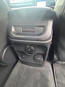 2025 Ford Everest Platinum