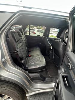 2025 Ford Everest Platinum