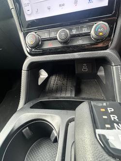 2025 Ford Everest Platinum