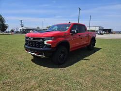 2025 Chevrolet Silverado 1500 ZR2 W/Tech Pack T1 MY25 4X4 Red Hot