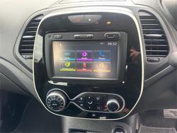 2017 RENAULT CAPTUR ZEN