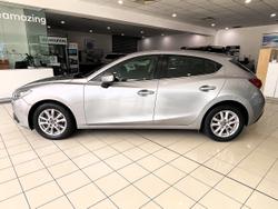 2015 Mazda 3 Maxx