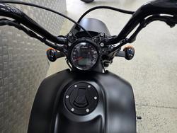 2019 INDIAN SCOUT BOBBER THUNDER BLACK BLACK