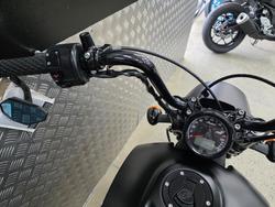 2019 INDIAN SCOUT BOBBER THUNDER BLACK BLACK