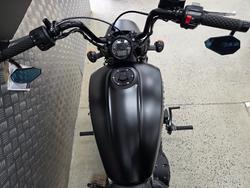 2019 INDIAN SCOUT BOBBER THUNDER BLACK BLACK