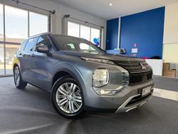 2022 Mitsubishi Outlander LS