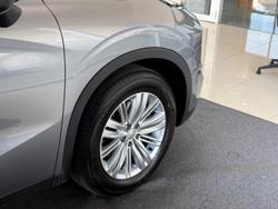 2022 Mitsubishi Outlander LS