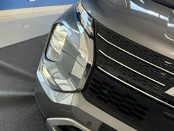 2022 Mitsubishi Outlander LS