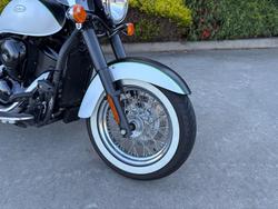 2015 Kawasaki VULCAN 900 CUSTOM White
