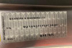 2025 Mahindra XUV700 AX7L