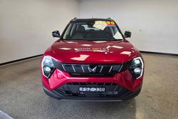 2025 Mahindra XUV3XO AX7L
