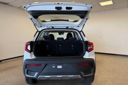 2025 Mahindra XUV3XO AX5L