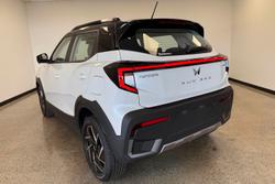 2025 Mahindra XUV3XO AX7L