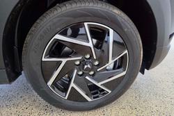 2025 Mahindra XUV3XO AX7L