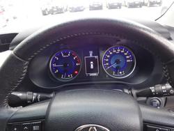 2015 Toyota Hilux SR5