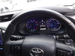 2015 Toyota Hilux SR5