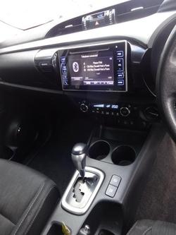 2015 Toyota Hilux SR5