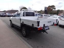 2015 Toyota Hilux SR5